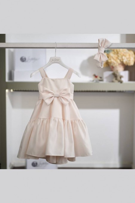 Σατέν φόρεμα σε σομον τόνους 