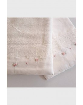 Λαδόπανο με δαντέλα και κεντημένα λουλουδάκια ροκοκό 