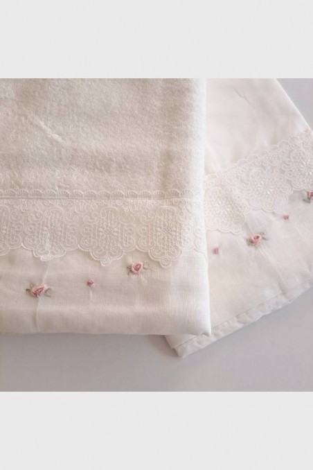 Λαδόπανο με δαντέλα και κεντημένα λουλουδάκια ροκοκό 