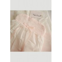 Λαδόπανο με λεπτομέρεια ροζ απαλό Ευγενία Κάραλη