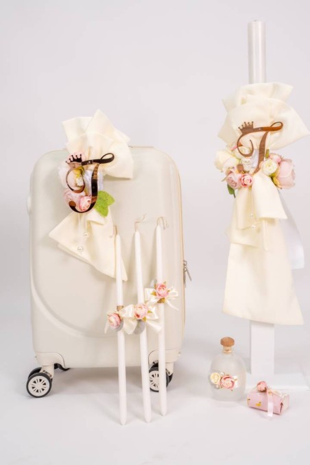 Πακέτο Βάπτισης για κορίτσι με λουλούδια και μονόγραμμα