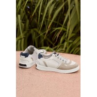 Sneaker λευκό με λεπτομέρειες μπεζ και μπλε Mayoral 