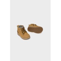 Μποτάκια δερμάτινα μουσταρδί για μωρό Mayoral